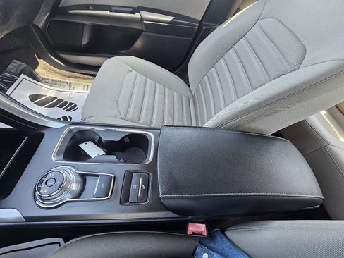 Used 2018 Ford Fusion S FWD image 37