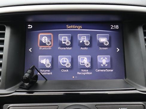 Used 2018 Nissan Pathfinder SL AWD/4WD image 23
