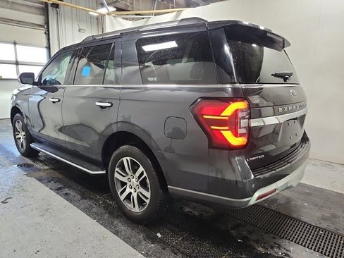 Used 2023 Ford Expedition Limited image 3