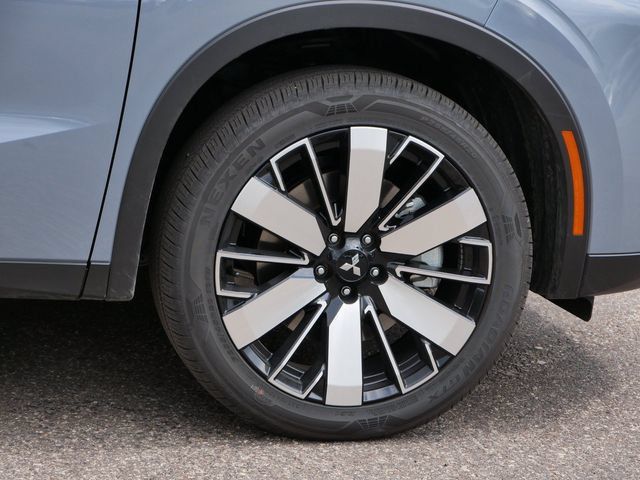 Used 2026 Mitsubishi Outlander SE AWD/4WD image 7
