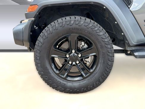 Used 2021 Jeep Wrangler Unlimited Sport AWD/4WD image 12