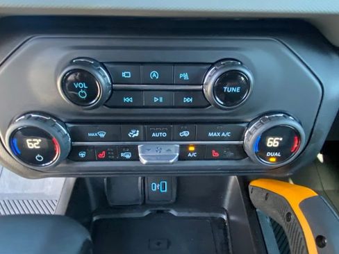 Certified 2023 Ford Bronco Badlands AWD/4WD image 17