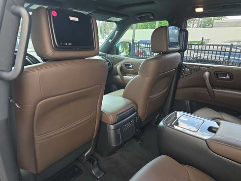 Used 2021 Nissan Armada Platinum w/ Captain's Chairs Package RWD image 14