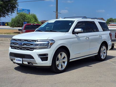 Used 2023 Ford Expedition Platinum AWD/4WD image 4