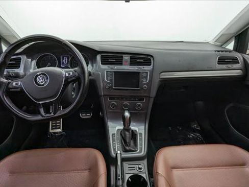 Used 2017 Volkswagen Golf Alltrack SEL image 24
