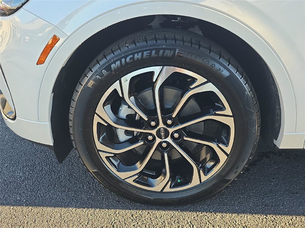 New 2026 Lincoln Nautilus Reserve AWD/4WD image 26