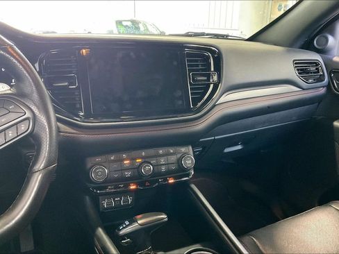 Used 2024 Dodge Durango GT AWD/4WD image 10