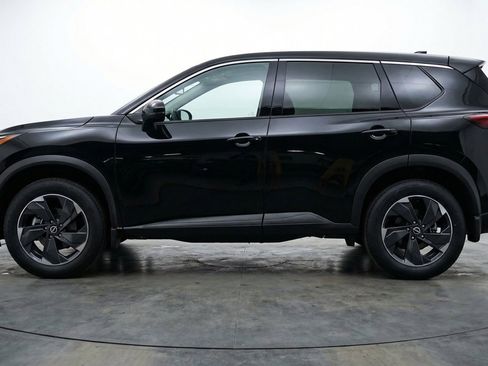 Used 2025 Nissan Rogue SV AWD/4WD image 5