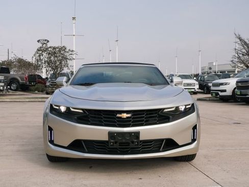 Used 2019 Chevrolet Camaro LT image 2
