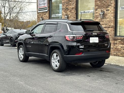 Used 2022 Jeep Compass Latitude w/ Convenience Group image 3