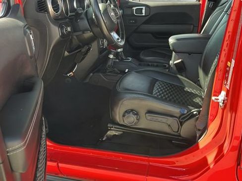 Used 2021 Jeep Gladiator Overland w/ Uconnect 4C Nav & Sound Group AWD/4WD image 17