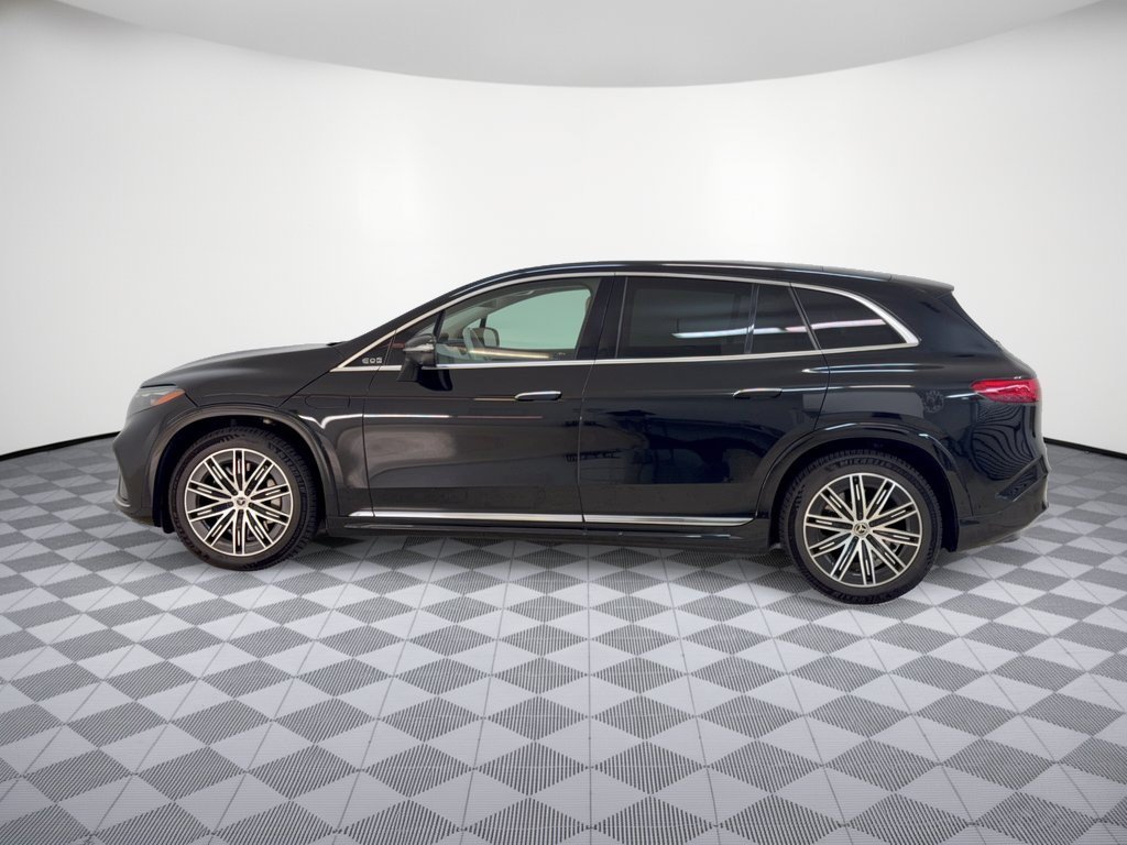 Used 2023 Mercedes-Benz EQS 580 4MATIC SUV image 2