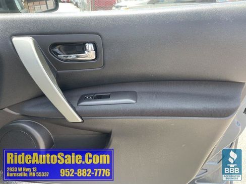 Used 2015 Nissan Rogue S w/ Convenience Package AWD/4WD image 13