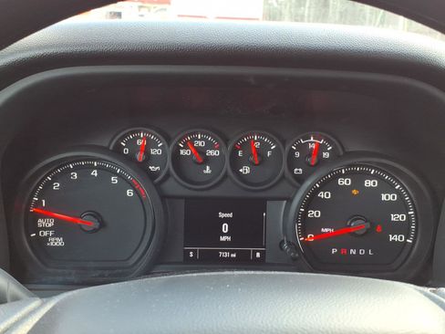 Used 2025 Chevrolet Silverado 1500 W/T image 23