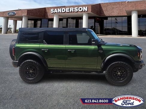 Used 2024 Ford Bronco Wildtrak image 2