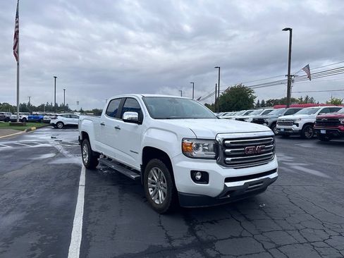 Used 2017 GMC Canyon SLT w/ Driver Alert Package AWD/4WD image 3