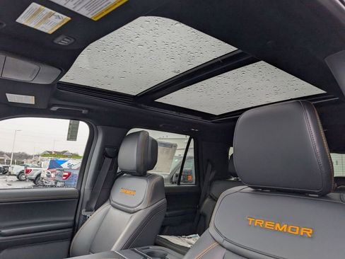 New 2026 Ford Expedition Tremor image 5