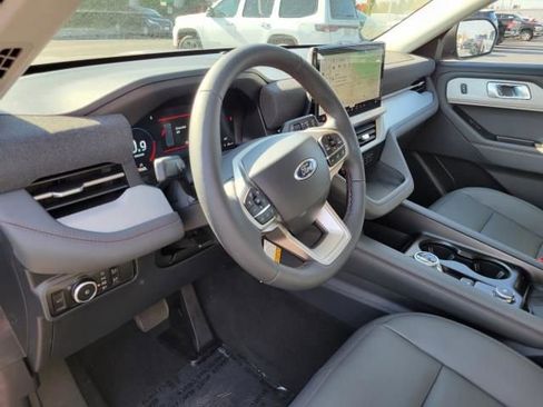 New 2026 Ford Explorer Active w/ Active Comfort Package image 24