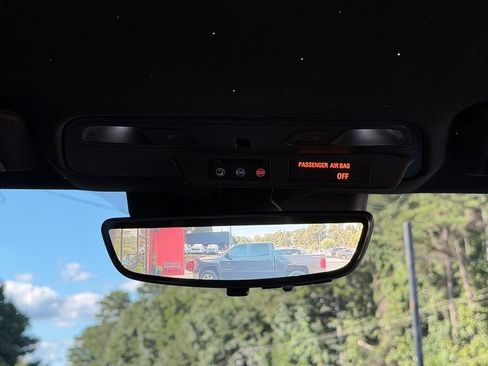 Used 2019 Chevrolet Camaro ZL1 RWD image 47