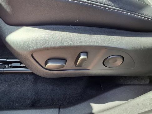 Used 2025 Chevrolet Traverse LT AWD/4WD image 81