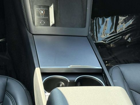 Used 2025 Tesla Model 3 Long Range RWD image 22