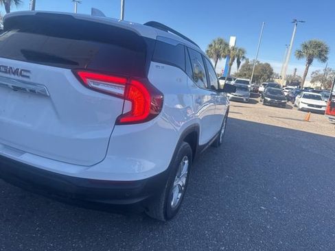 Used 2022 GMC Terrain SLE w/ Driver Convenience Package image 24