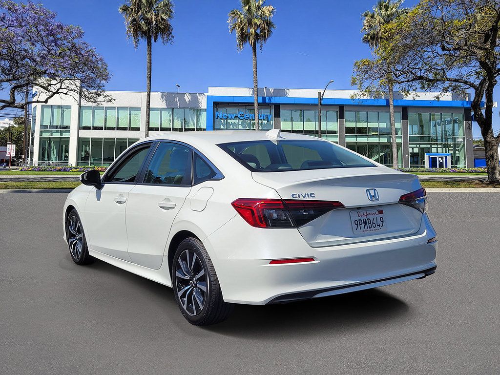 Used 2024 Honda Civic EX image 3