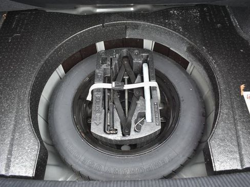 Used 2012 Volkswagen Passat TDI SE image 36