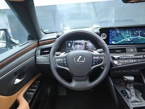 Certified 2025 Lexus ES 350 w/ Premium Package FWD image 29