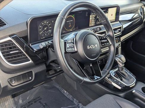 Used 2024 Kia Seltos X-Line image 9