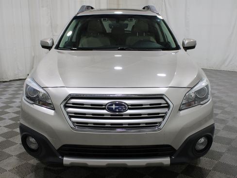 Used 2017 Subaru Outback 3.6R Limited AWD/4WD image 38