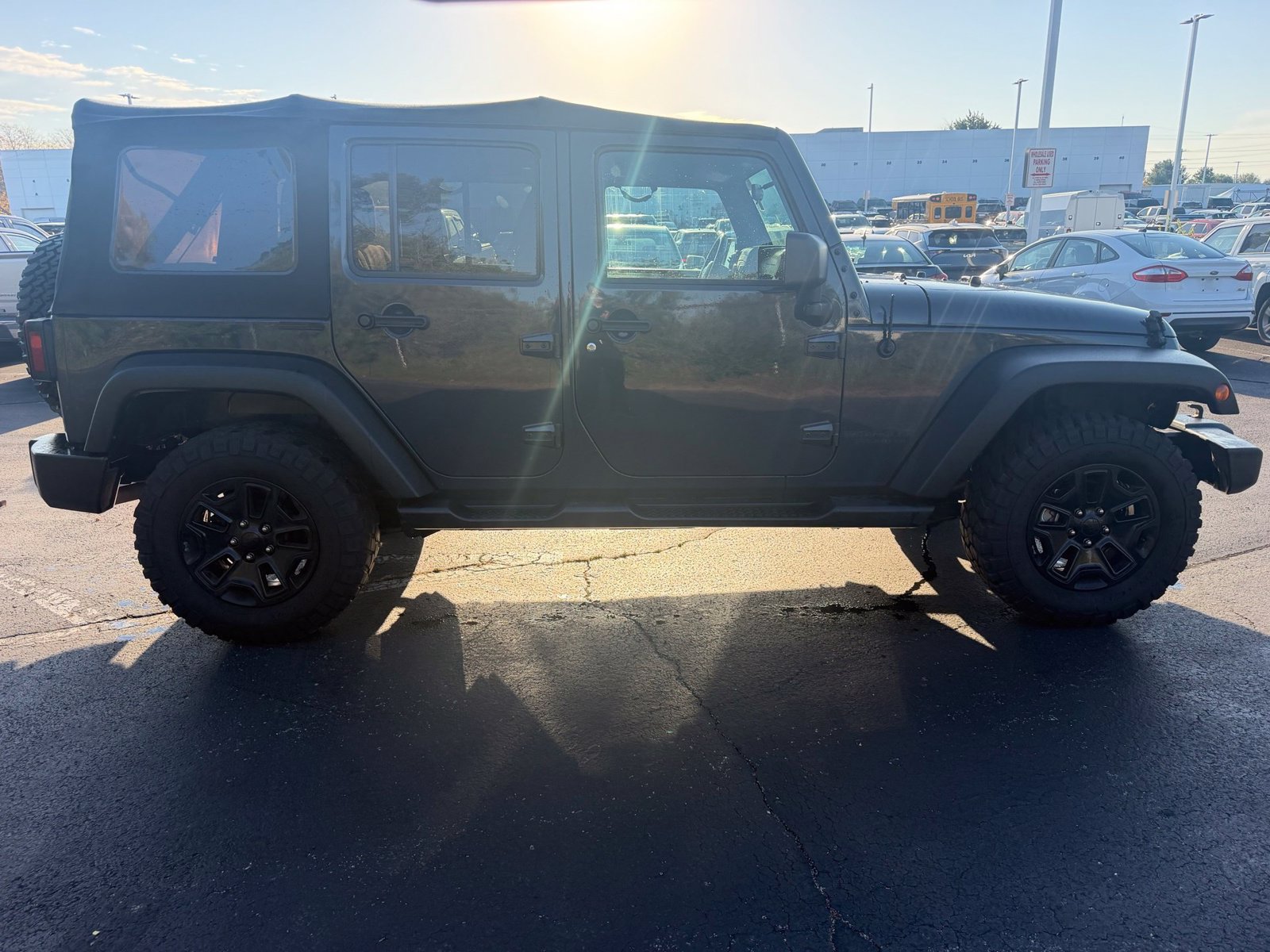 Used 2017 Jeep Wrangler Unlimited Sport AWD/4WD image 5