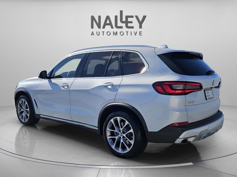 Used 2023 BMW X5 xDrive40i w/ Premium Package image 3