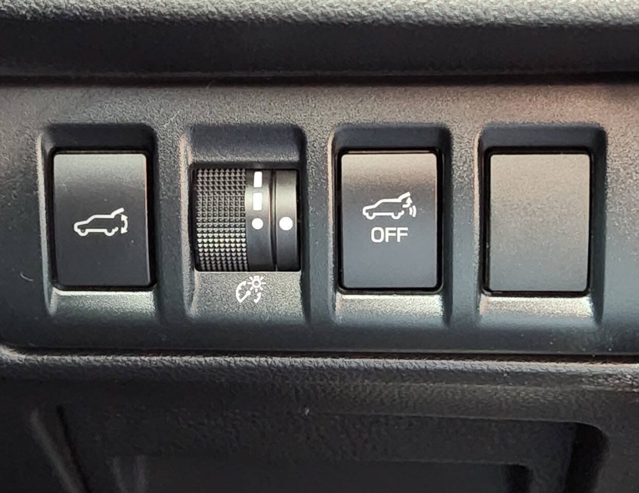 Used 2020 Subaru Outback Limited AWD/4WD image 22