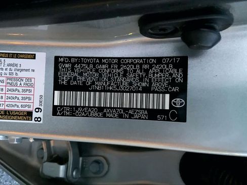 Used 2018 Toyota Camry SE image 32