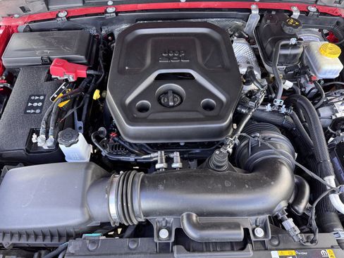 Used 2024 Jeep Wrangler Sahara w/ Technology Group image 27