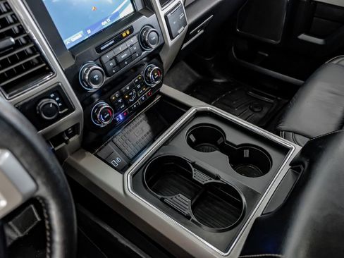 Used 2020 Ford F350 Lariat w/ Lariat Ultimate Package AWD/4WD image 24