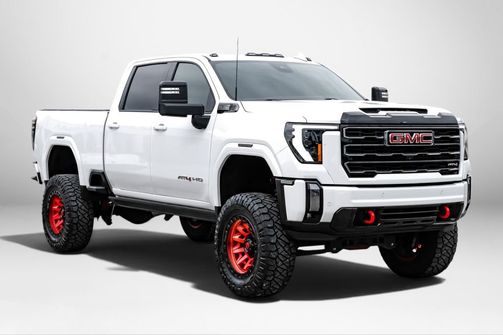 Used 2024 GMC Sierra 2500 AT4 w/ AT4 Premium Plus Package AWD/4WD image 4