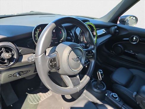 Used 2024 MINI Cooper S image 9