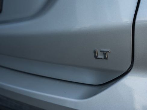 Used 2021 Chevrolet Equinox LT image 10