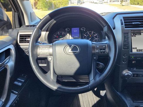 Used 2016 Lexus GX 460 image 30