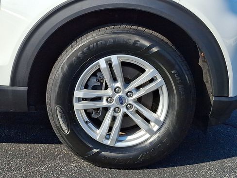 Certified 2023 Ford Explorer XLT AWD/4WD image 8
