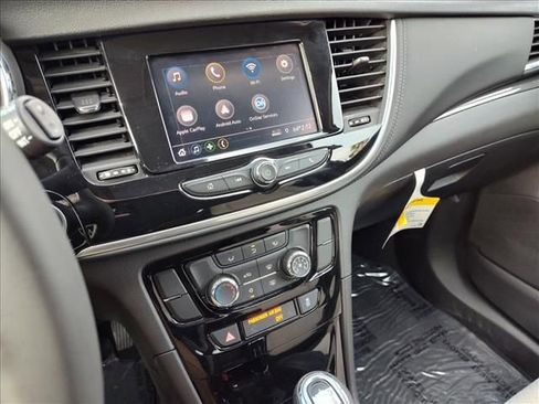 Used 2022 Buick Encore Preferred w/ Safety Package image 18