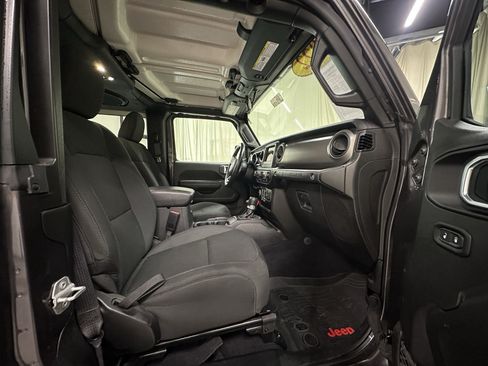 Used 2022 Jeep Wrangler Sport AWD/4WD image 15