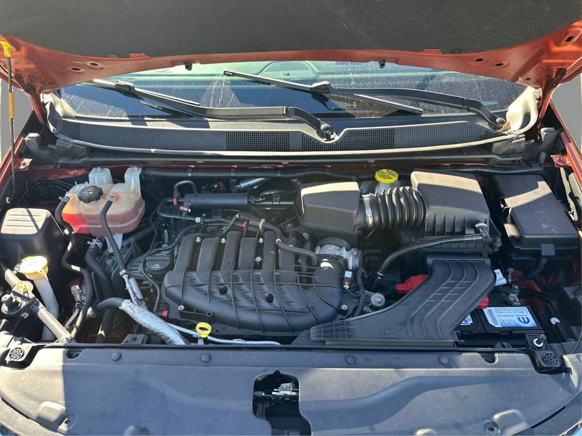 Used 2018 Chrysler Pacifica Touring-L Plus FWD image 43
