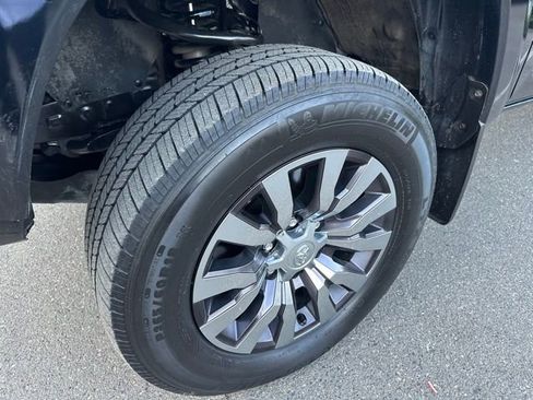 Used 2021 Toyota Tacoma Limited w/ Blackout Package (TMS) image 9