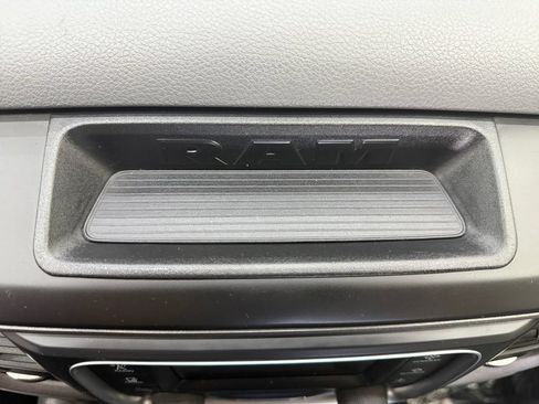 Used 2018 RAM 1500 Express w/ Express Value Package RWD image 43