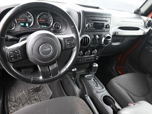 Used 2014 Jeep Wrangler Sport w/ Quick Order Package 24S AWD/4WD image 19