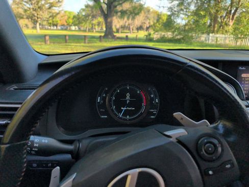 Used 2016 Lexus IS 200t w/ F Sport Package RWD image 33
