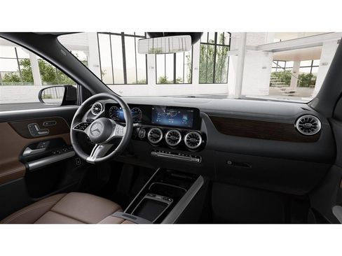 New 2026 Mercedes-Benz GLA 250 4MATIC image 6